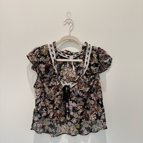 Free People Rylee Printed Top cropped floral
Size S - Picture 3 of 6